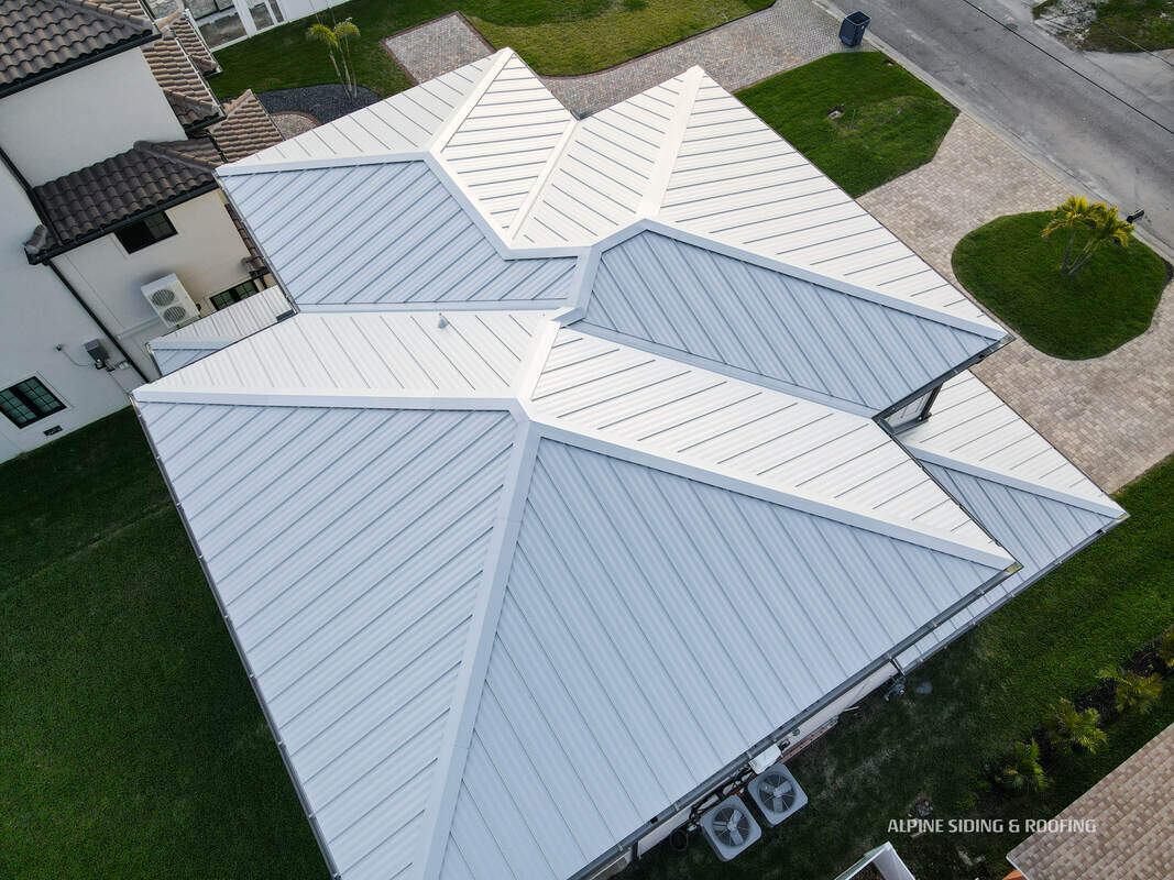Hurricane-resistant roofing for Siesta Key Village, FL coastal homes